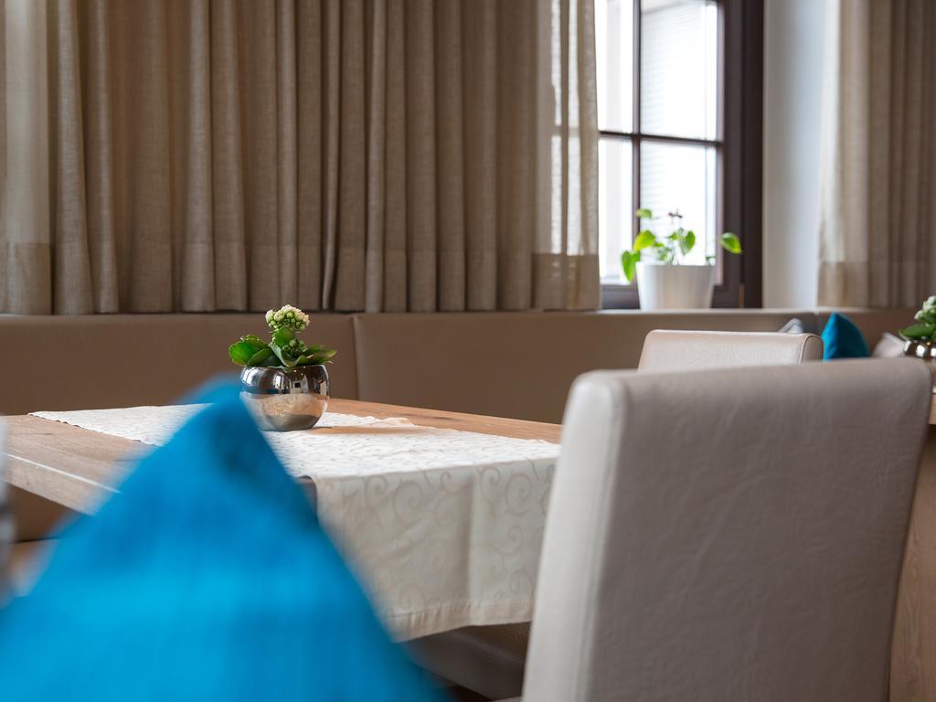 Hotel Blitzburg Брунико Экстерьер фото