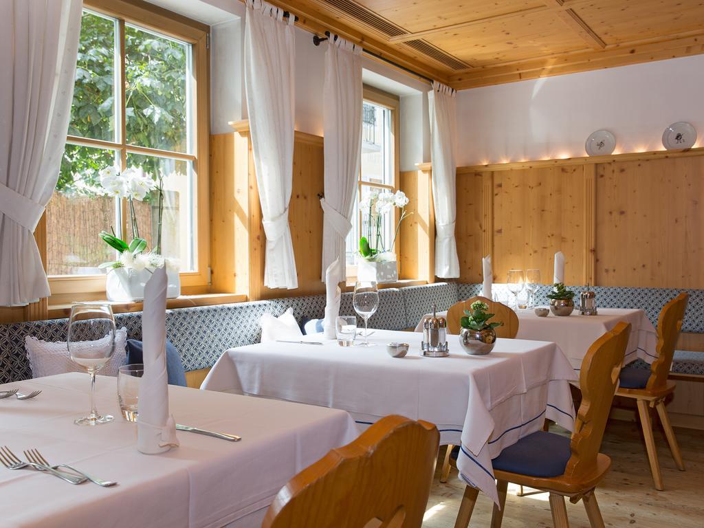 Hotel Blitzburg Брунико Экстерьер фото