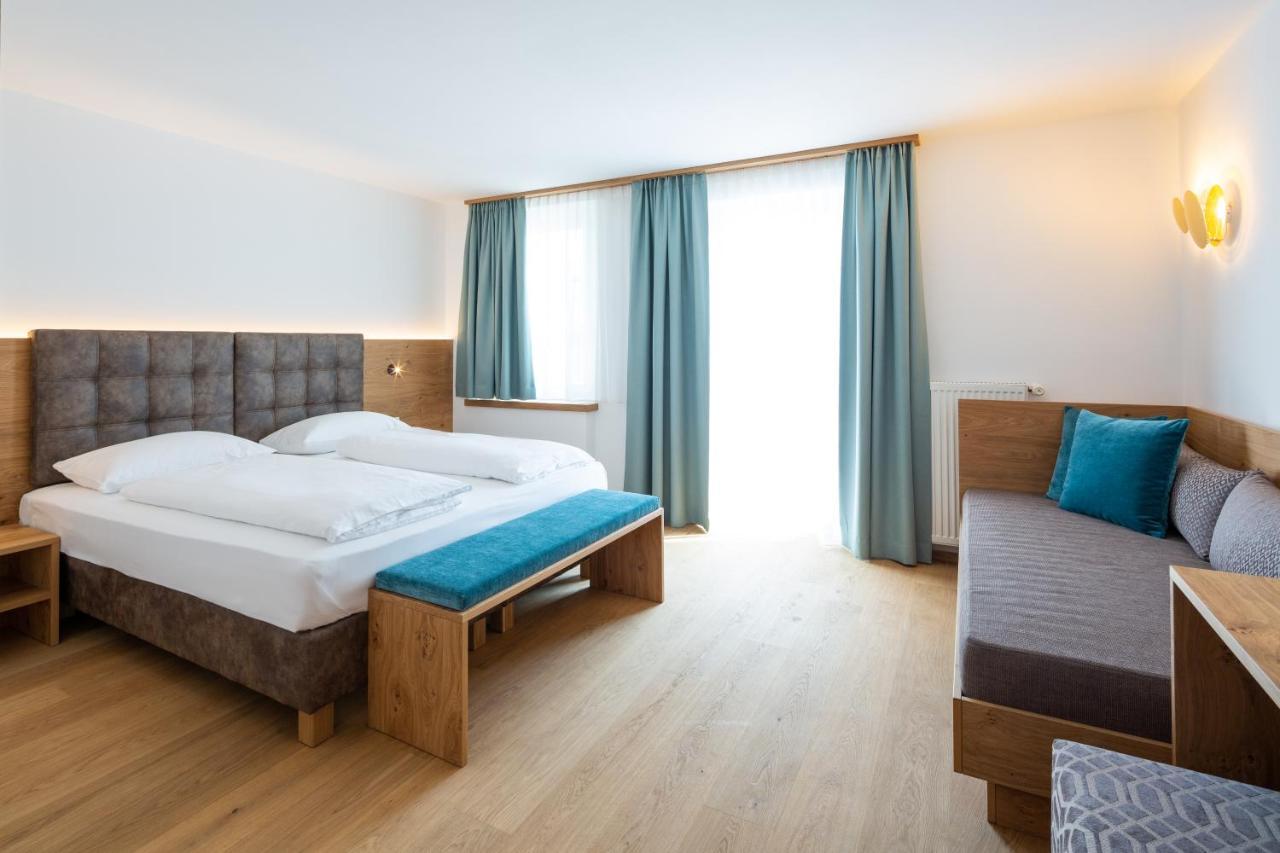 Hotel Blitzburg Брунико Экстерьер фото